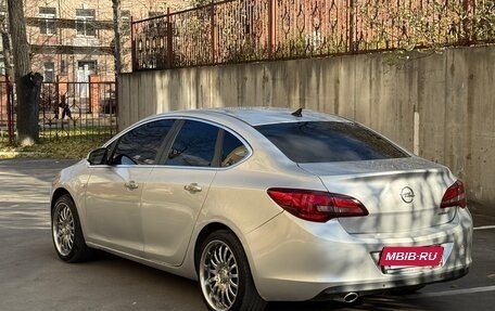 Opel Astra J, 2013 год, 680 000 рублей, 5 фотография