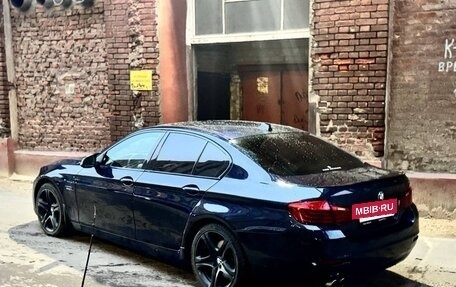 BMW 5 серия, 2015 год, 2 000 000 рублей, 3 фотография