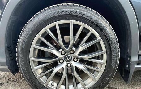 Lexus RX IV рестайлинг, 2016 год, 3 300 000 рублей, 9 фотография