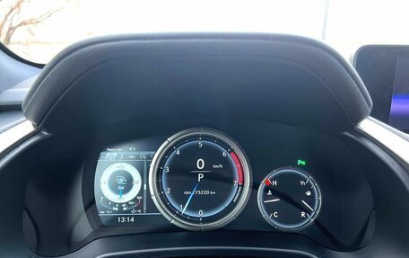 Lexus RX IV рестайлинг, 2016 год, 3 300 000 рублей, 12 фотография