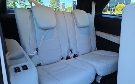 Mercedes-Benz GLS, 2024 год, 12 980 000 рублей, 15 фотография