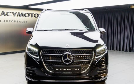 Mercedes-Benz V-Класс, 2025 год, 14 840 000 рублей, 2 фотография