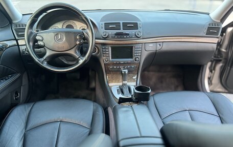 Mercedes-Benz E-Класс, 2003 год, 1 790 000 рублей, 10 фотография