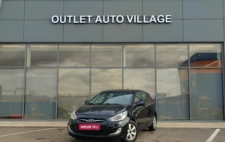 Hyundai Solaris II рестайлинг, 2013 год, 599 000 рублей, 1 фотография
