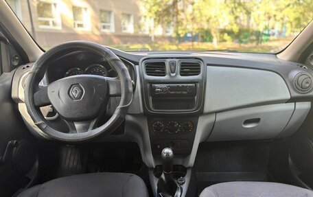 Renault Logan II, 2015 год, 455 000 рублей, 1 фотография