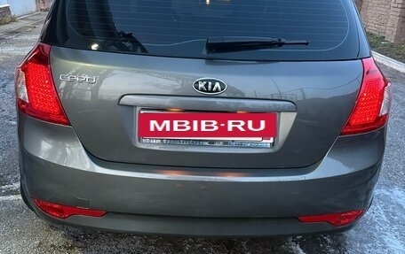 KIA cee'd I рестайлинг, 2011 год, 860 000 рублей, 2 фотография