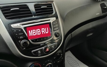 Hyundai Solaris II рестайлинг, 2013 год, 599 000 рублей, 10 фотография