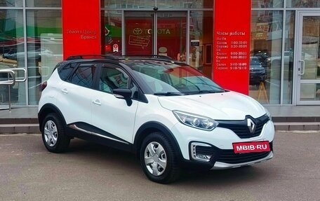 Renault Kaptur I рестайлинг, 2018 год, 1 599 000 рублей, 3 фотография