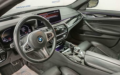 BMW 5 серия, 2020 год, 5 823 000 рублей, 8 фотография