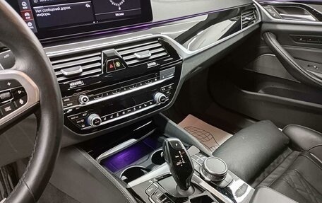 BMW 5 серия, 2020 год, 5 823 000 рублей, 11 фотография