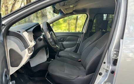 Renault Logan II, 2015 год, 455 000 рублей, 3 фотография