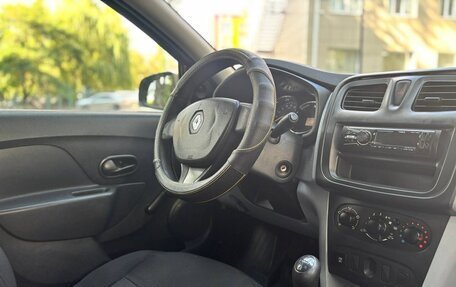 Renault Logan II, 2015 год, 455 000 рублей, 5 фотография