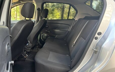 Renault Logan II, 2015 год, 455 000 рублей, 4 фотография