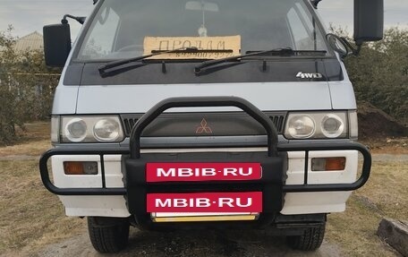 Mitsubishi Delica III, 1988 год, 850 000 рублей, 2 фотография