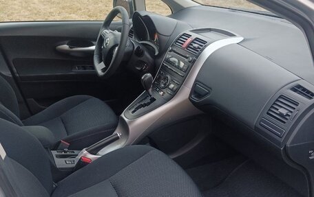 Toyota Auris II, 2011 год, 955 000 рублей, 18 фотография