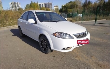 Daewoo Gentra II, 2014 год, 230 000 рублей, 2 фотография