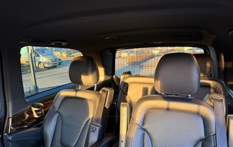 Mercedes-Benz V-Класс, 2016 год, 6 200 000 рублей, 11 фотография