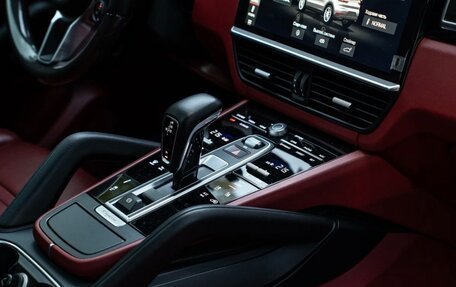 Porsche Cayenne III, 2021 год, 12 000 000 рублей, 9 фотография