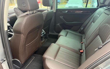 Skoda Superb III рестайлинг, 2019 год, 4 000 000 рублей, 15 фотография