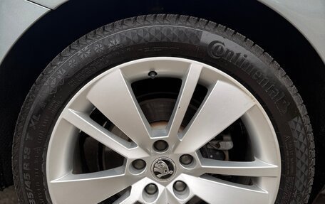 Skoda Superb III рестайлинг, 2019 год, 4 000 000 рублей, 20 фотография