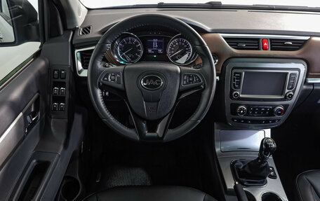 JAC T6, 2022 год, 1 990 000 рублей, 10 фотография