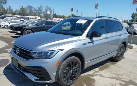 Volkswagen Tiguan II, 2022 год, 2 510 000 рублей, 2 фотография