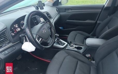 Hyundai Elantra VI рестайлинг, 2017 год, 1 700 000 рублей, 5 фотография