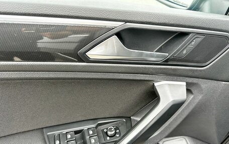 Volkswagen Tiguan II, 2018 год, 2 850 000 рублей, 14 фотография