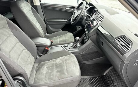 Volkswagen Tiguan II, 2018 год, 2 850 000 рублей, 24 фотография