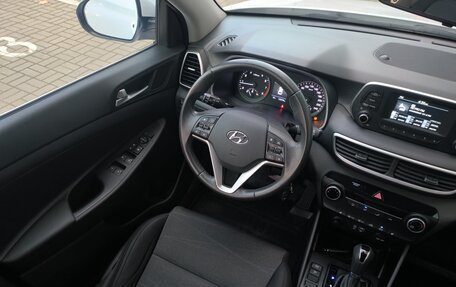 Hyundai Tucson III, 2020 год, 2 290 000 рублей, 12 фотография