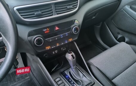 Hyundai Tucson III, 2020 год, 2 290 000 рублей, 18 фотография