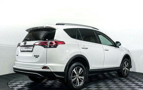 Toyota RAV4, 2018 год, 2 297 000 рублей, 5 фотография