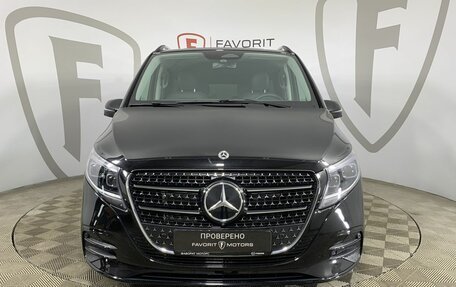 Mercedes-Benz V-Класс, 2024 год, 14 400 000 рублей, 2 фотография