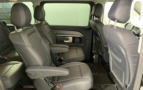 Mercedes-Benz V-Класс, 2024 год, 14 400 000 рублей, 17 фотография