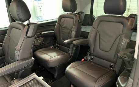 Mercedes-Benz V-Класс, 2024 год, 14 400 000 рублей, 18 фотография