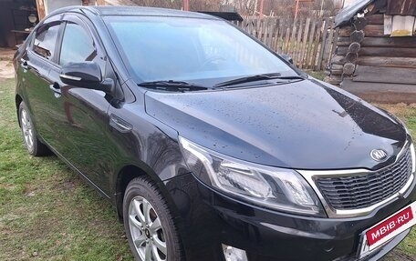 KIA Rio III рестайлинг, 2013 год, 870 000 рублей, 2 фотография