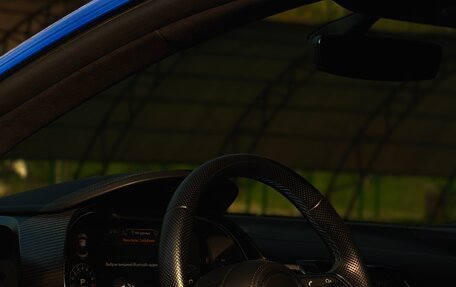 Audi R8, 2016 год, 16 000 000 рублей, 5 фотография