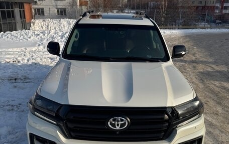 Toyota Land Cruiser 200, 2016 год, 6 500 000 рублей, 12 фотография