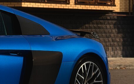 Audi R8, 2016 год, 16 000 000 рублей, 17 фотография