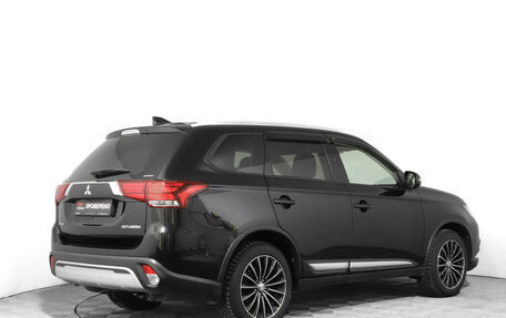 Mitsubishi Outlander III рестайлинг 3, 2019 год, 2 330 000 рублей, 5 фотография