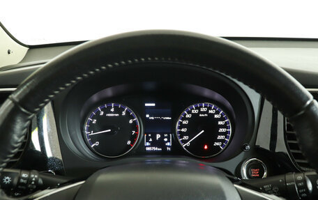 Mitsubishi Outlander III рестайлинг 3, 2019 год, 2 330 000 рублей, 11 фотография