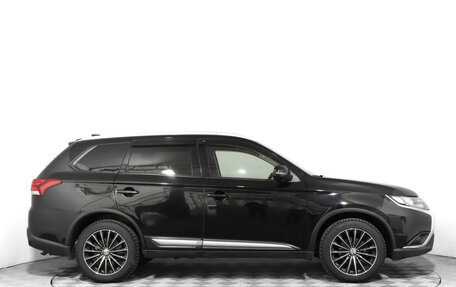 Mitsubishi Outlander III рестайлинг 3, 2019 год, 2 330 000 рублей, 4 фотография