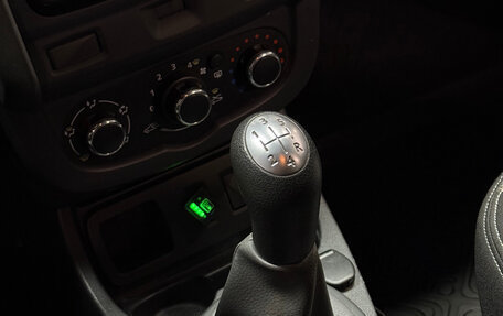 Renault Duster I рестайлинг, 2015 год, 959 000 рублей, 10 фотография