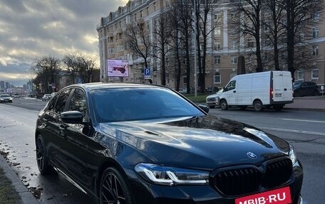 BMW 5 серия, 2019 год, 3 900 000 рублей, 3 фотография