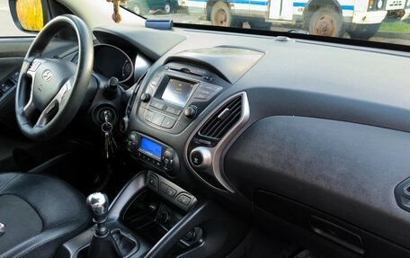 Hyundai ix35 I рестайлинг, 2013 год, 1 400 000 рублей, 15 фотография