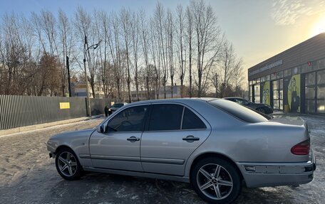 Mercedes-Benz E-Класс, 1997 год, 425 000 рублей, 4 фотография
