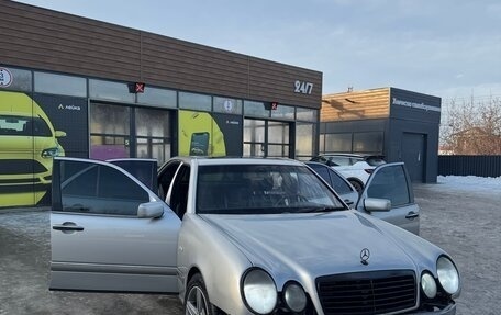 Mercedes-Benz E-Класс, 1997 год, 425 000 рублей, 10 фотография