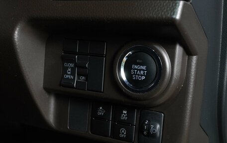 Toyota Roomy I, 2021 год, 1 189 000 рублей, 13 фотография