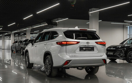 Toyota Highlander, 2025 год, 6 130 000 рублей, 5 фотография