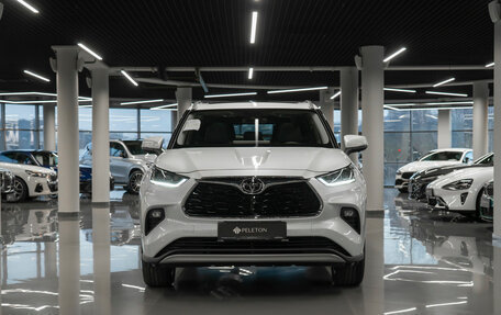 Toyota Highlander, 2025 год, 6 130 000 рублей, 3 фотография